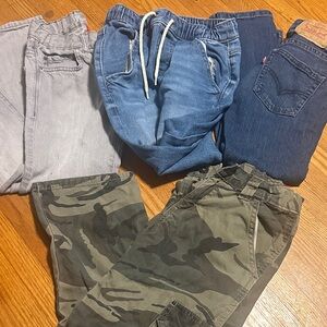 Levi cat and Jack children’s place boy Jean size 8 bundle